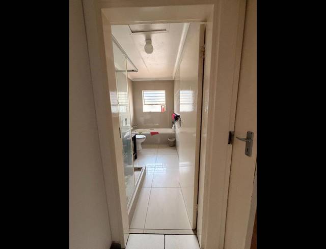 2 BEDROOM HOUSE FOR SALE IN FERNDALE